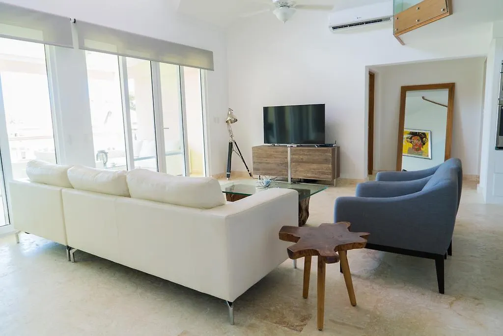 3Br / 3Ba Modern Paradise Loft Condo In Gated Community W/ Daily Housekeeping contacts
