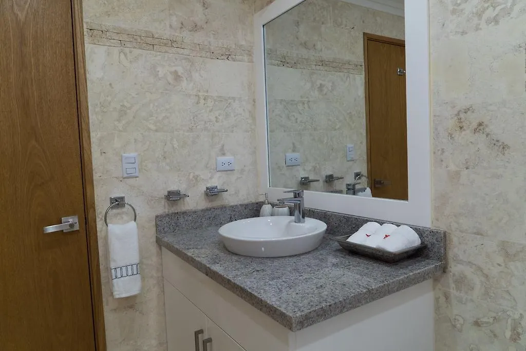 3Br / 3Ba Modern Paradise Loft Condo In Gated Community W/ Daily Housekeeping Sosúa 0*,  多米尼加共和国